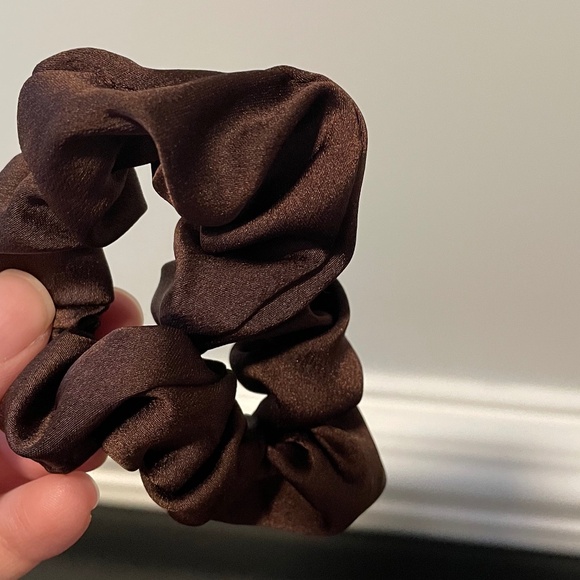 5 for $20: Target satin scrunchies - Picture 5 of 6